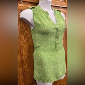 Women’s Sleeveless Top, Size XL